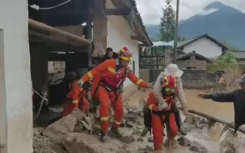 四川冕寧特大暴雨  冕寧具體位置在哪里？